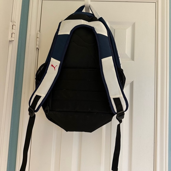 Official England Soccer Gear Backpack By Puma - Picture 2 of 2